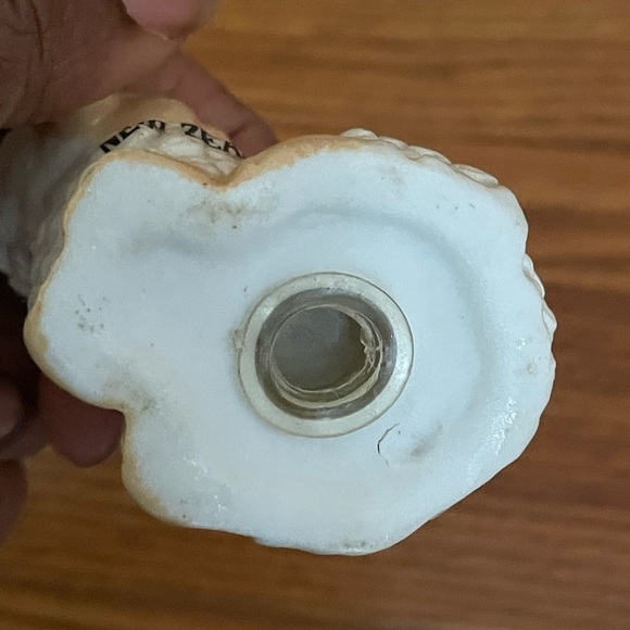 Vintage Two Little Sheep Salt And Pepper Shakers - Picture 4 of 5